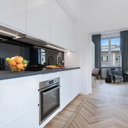 Marszalkowska Center Serviced *