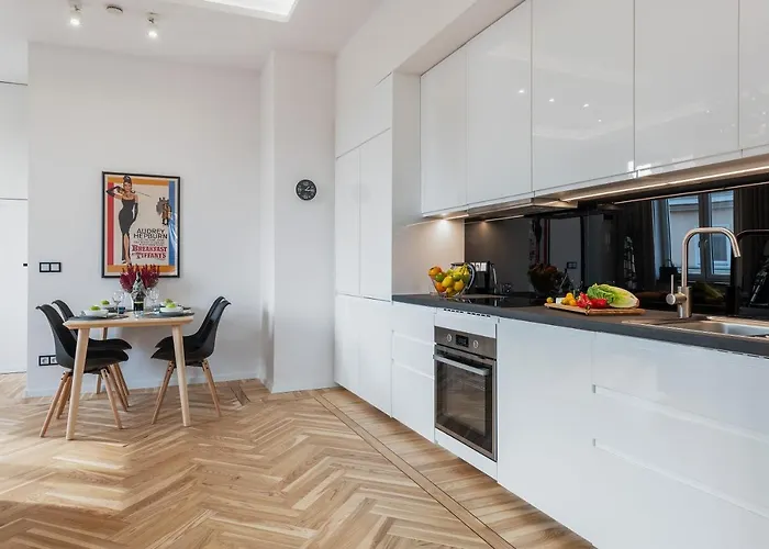 Marszalkowska Center Serviced *